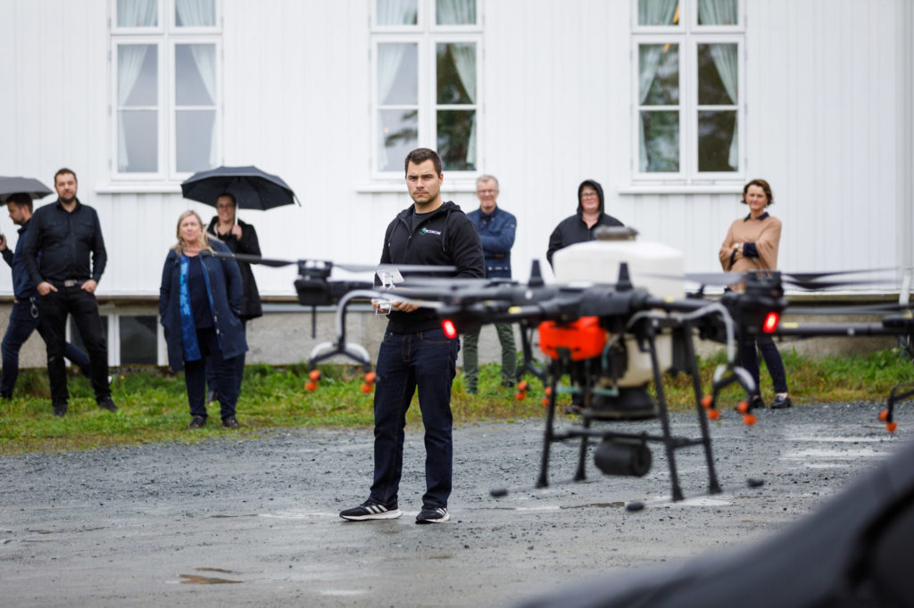 Atilla Haugen demonstrerer drone